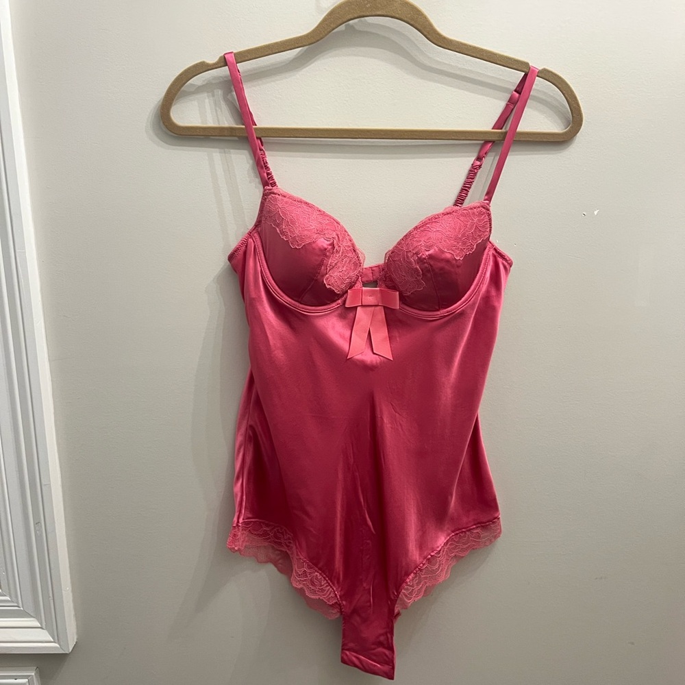 Victoria Secrets - NWT Very Sexy 100% Silk Teddy‎ Romper- Y2K- 34B- Pink